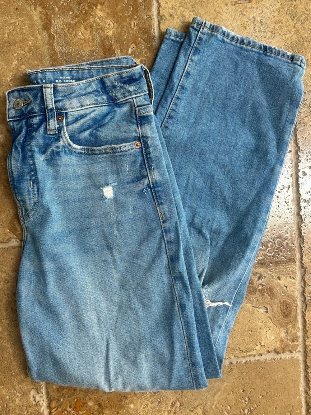 EUC Old Navy High Rise O.G. Loose Jeans - Size 4